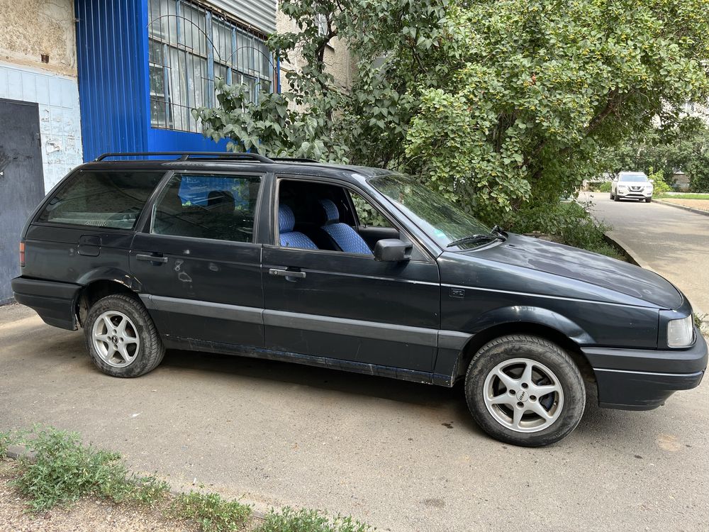 Volkswagen passat b3 унтверсал 2.0л.