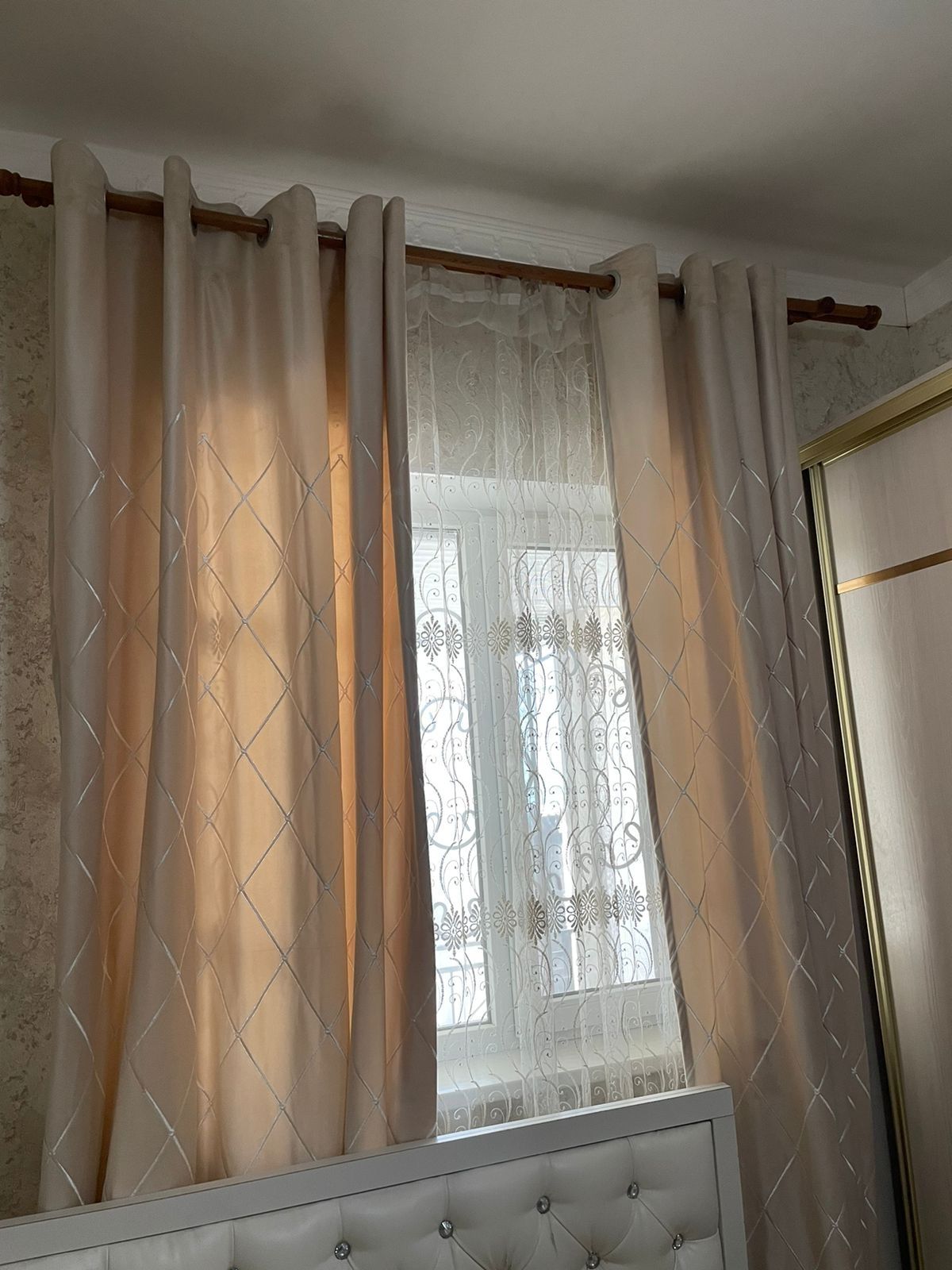 перде бөлмеге арналған