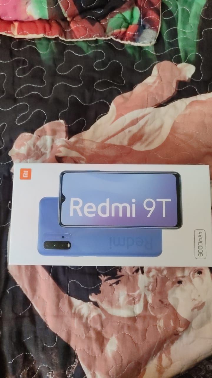 Продам отличный телефон Redmi 9t с комплектацией.
