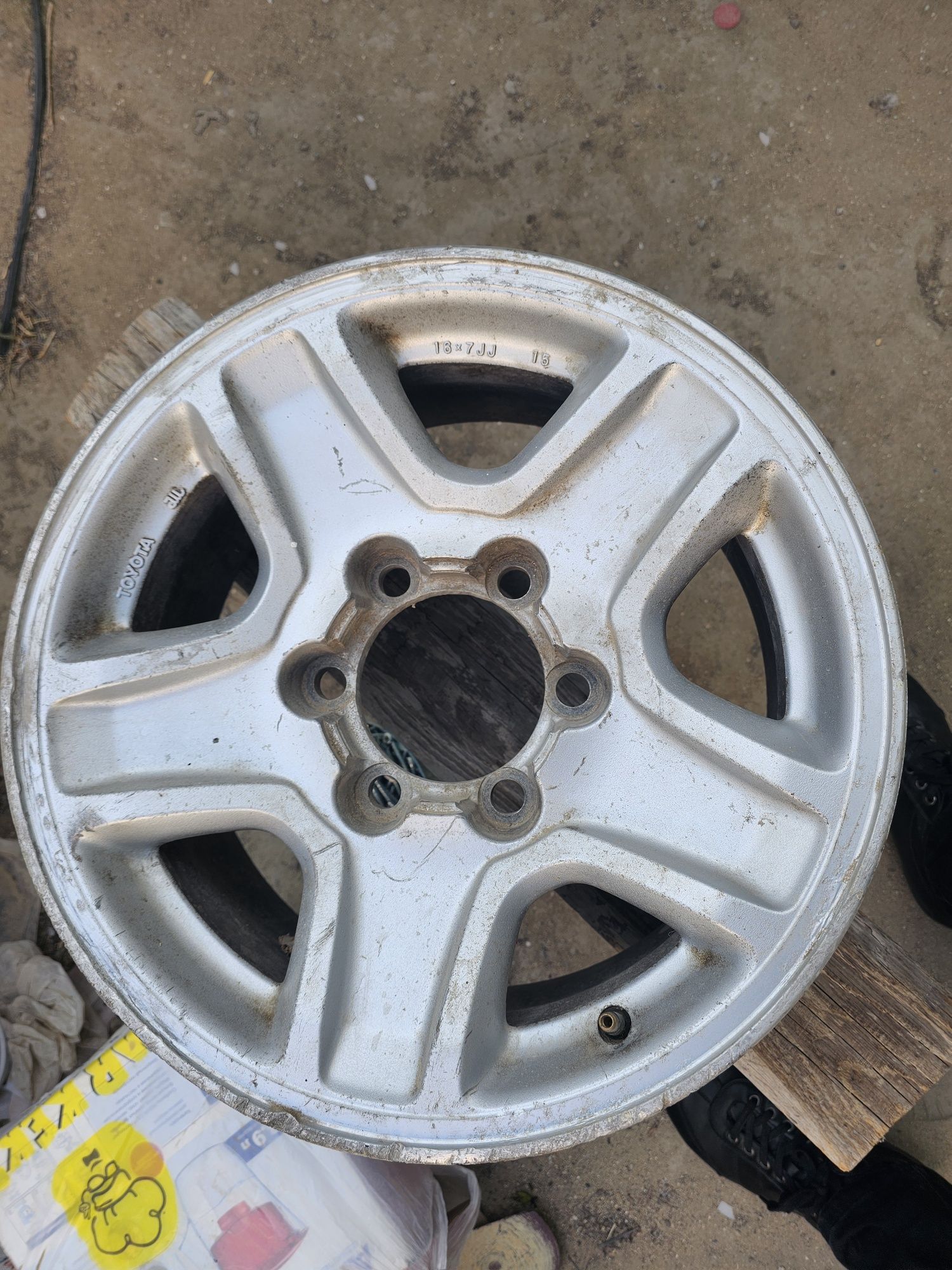 Диск TOYOTA R16 на внедорожник