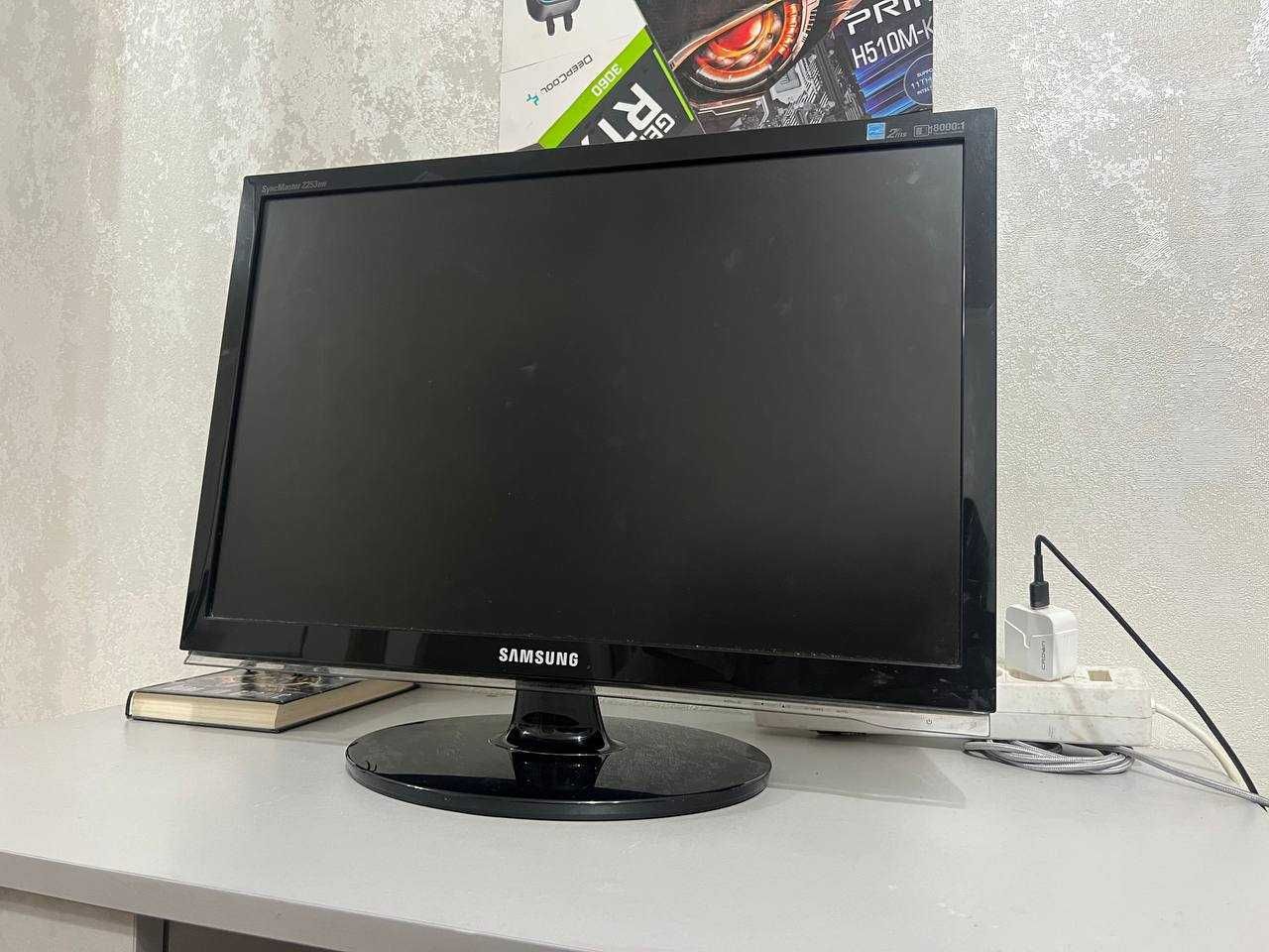 Монитор Samsung / 22 дюйма / DVI-D / VGA