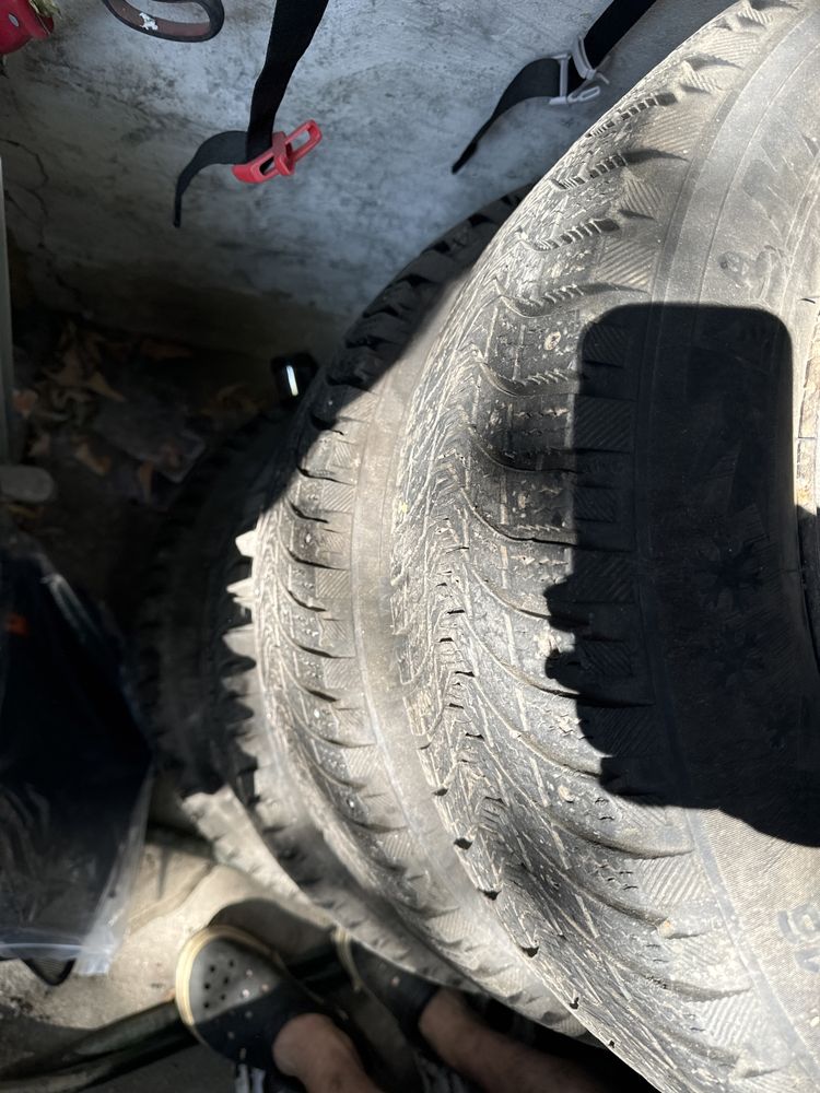 Продам мишлен  зимние автошины с дисками  205/60/R16