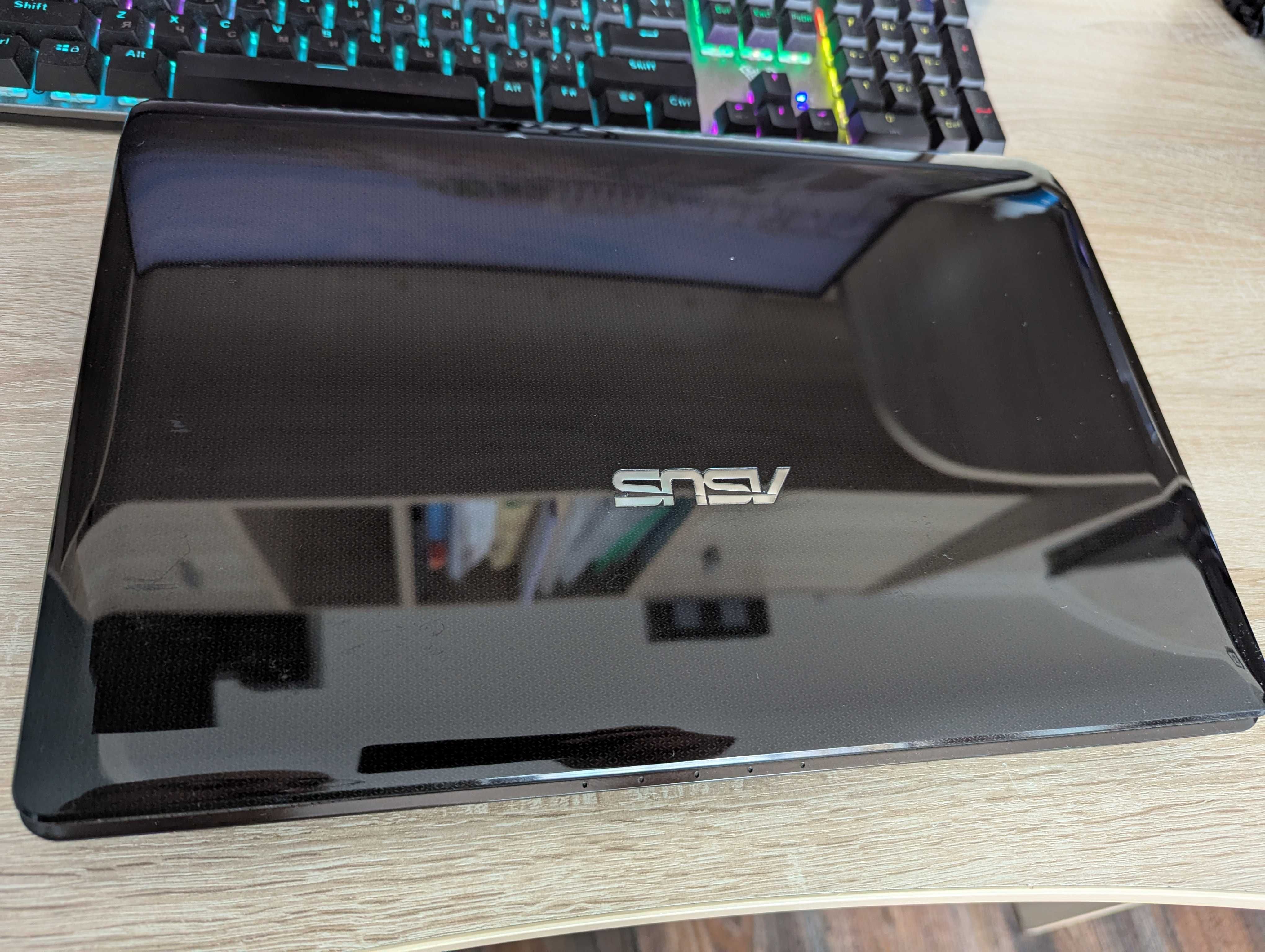 Компактный автономный ноутбук от Asus 14 на Windows 10