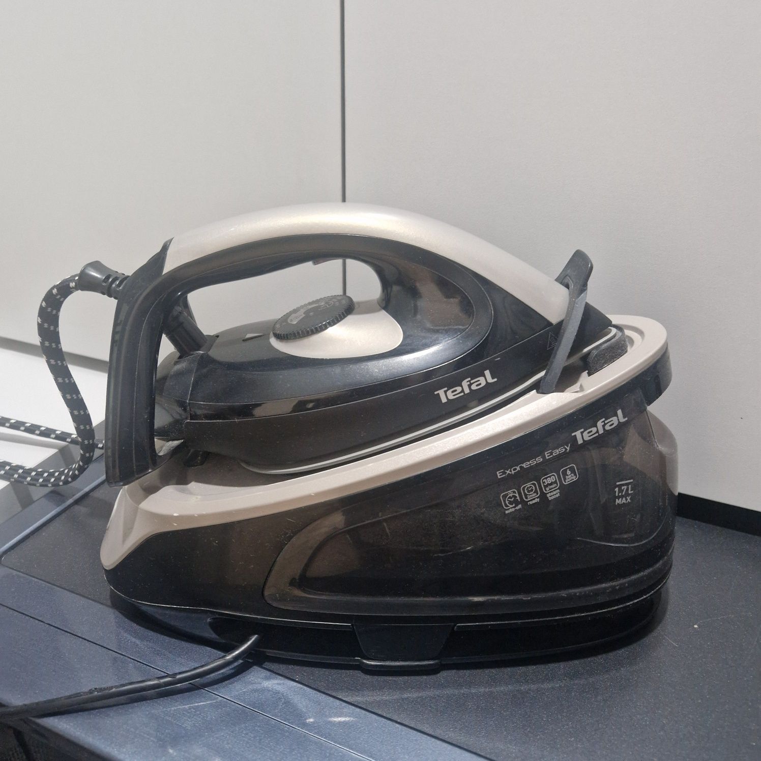 Утюг паровой tefal