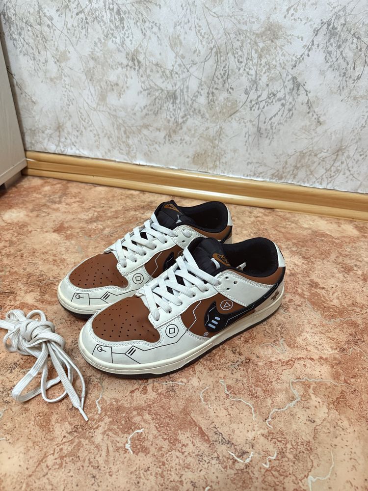 Продам кроссовки Nike,раз.39.