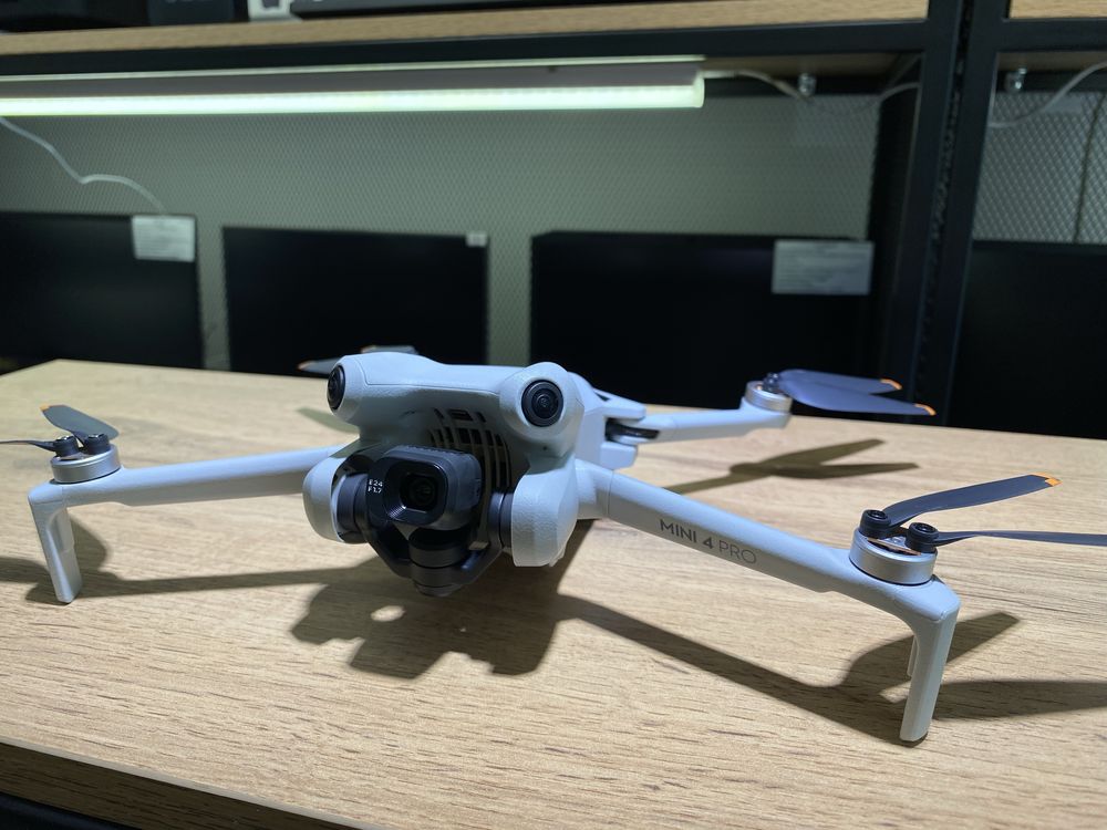 Дрон DJI Mini 4 Pro, пульт DJI RC 2, в отличном состоянии, 10531/А10