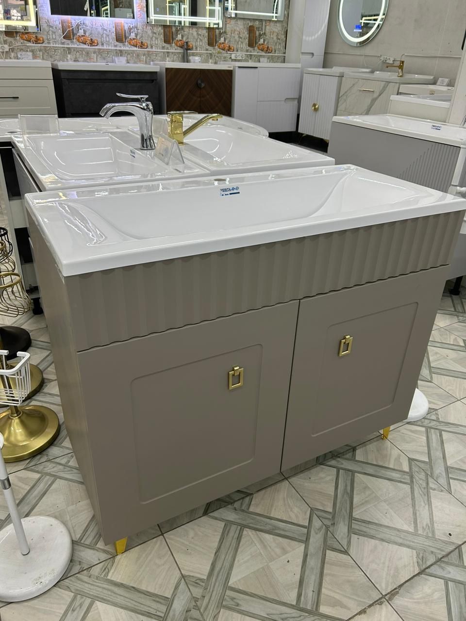 Раковина с тумбой МДВ Самая низкая цена