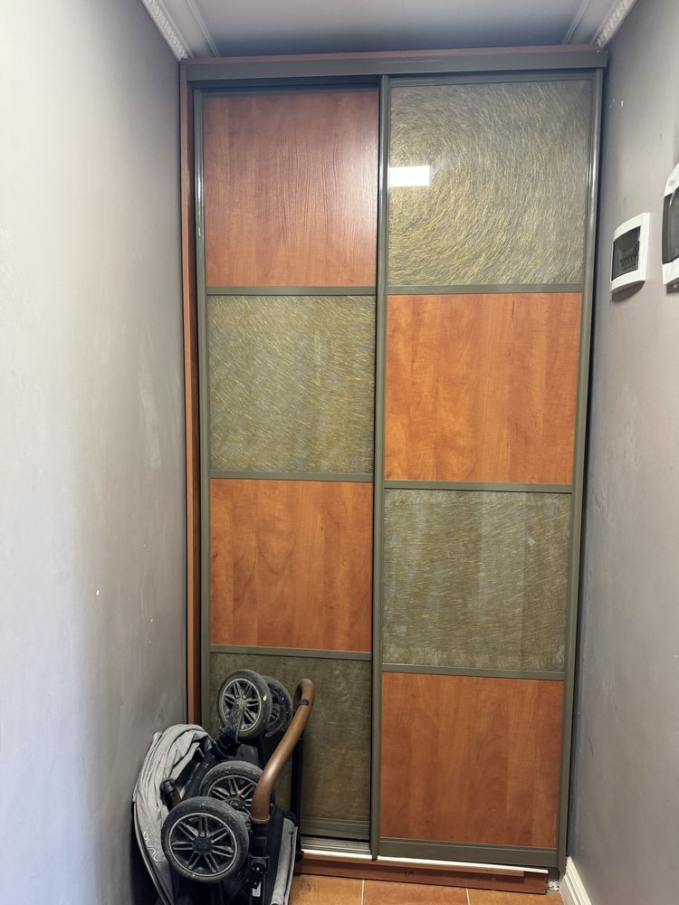 Продам шкаф для прихожей