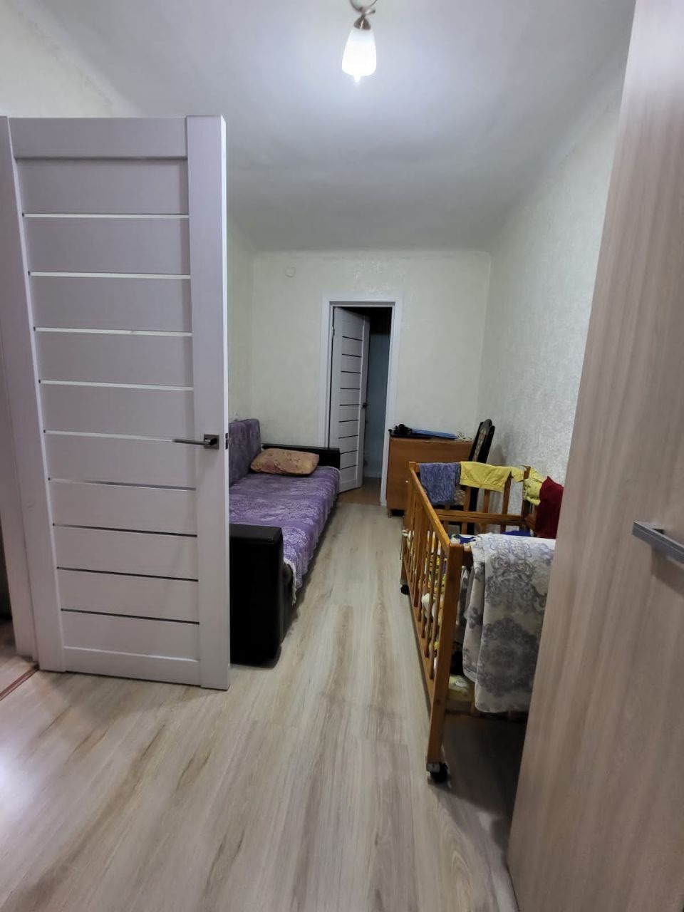 Продам квартиру 2-х комнатную Саина 4