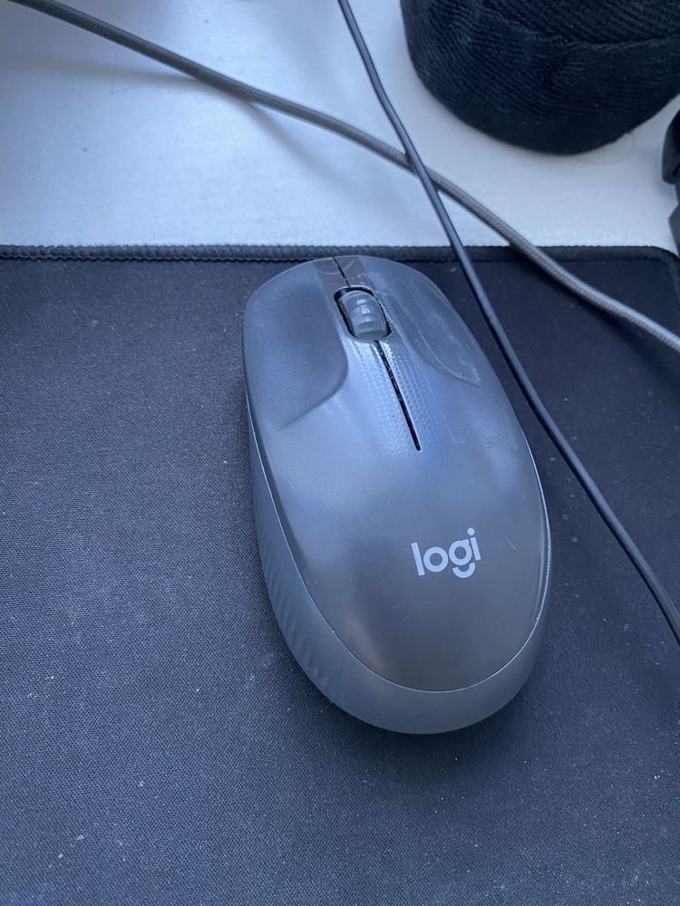 Продам мышл logitech