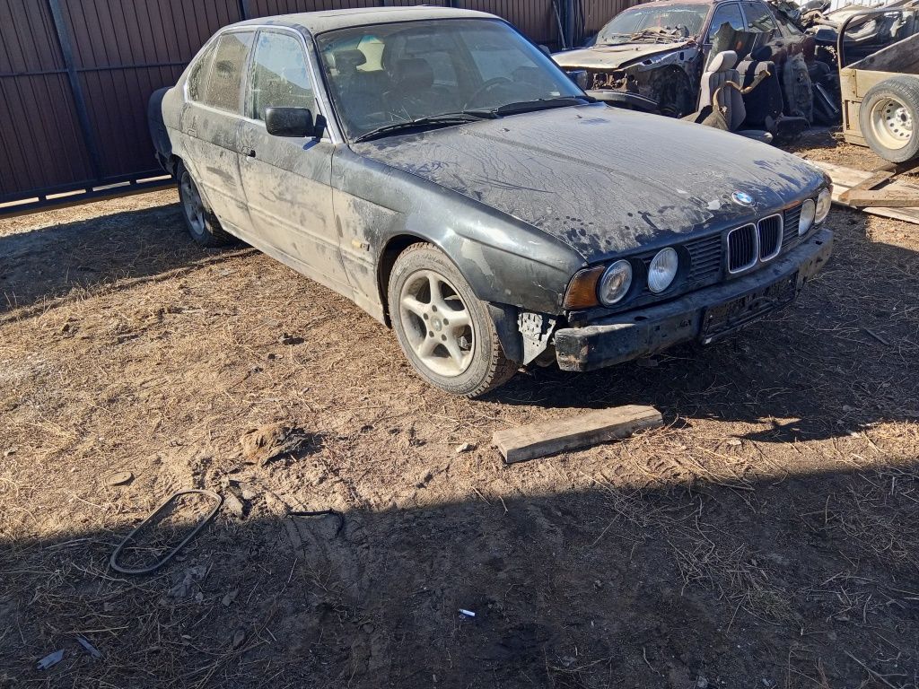БMW 34 1994г по запчастям