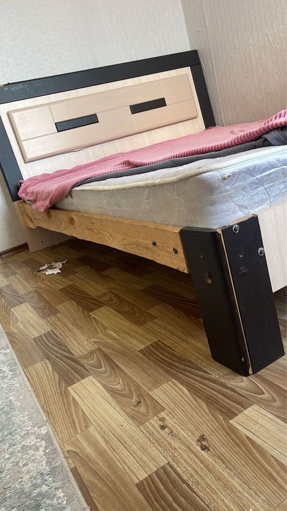 Срочно продам шкаф