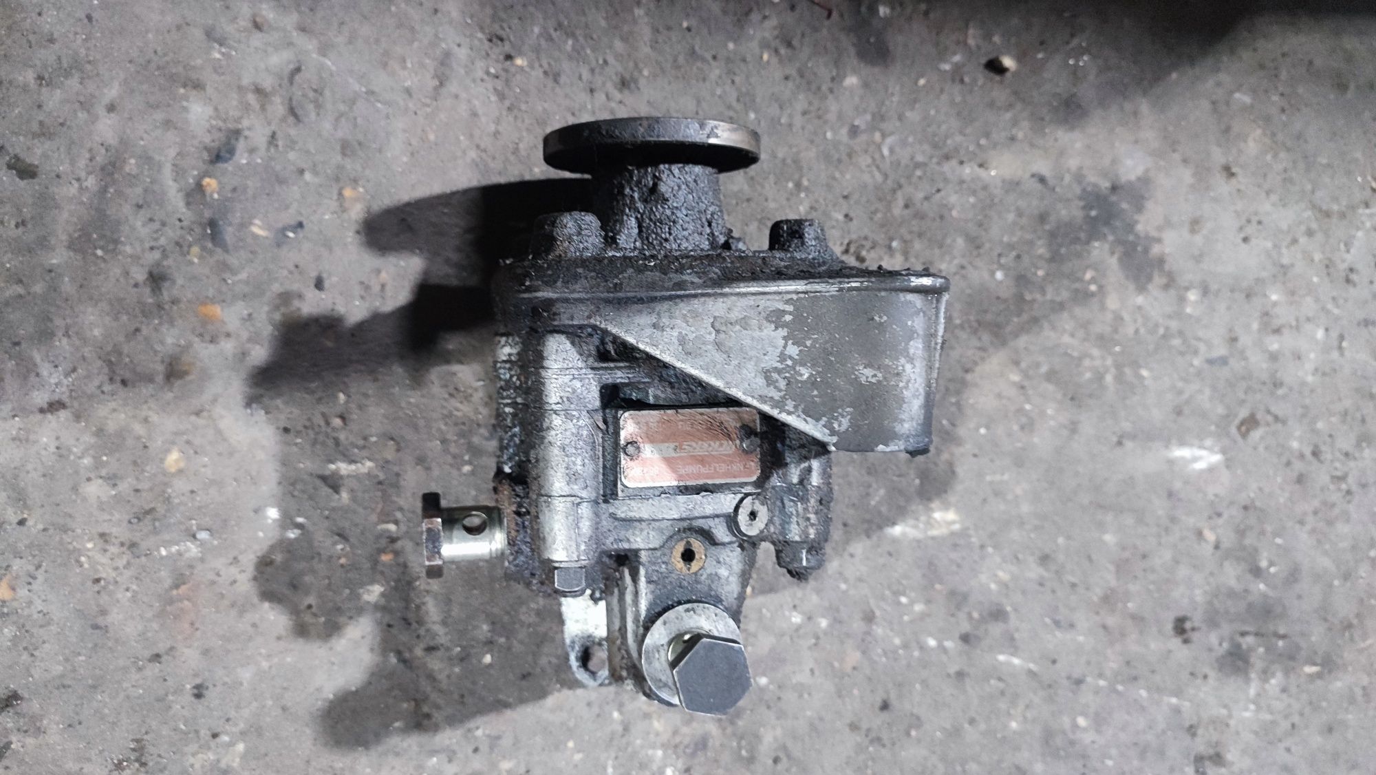 Продам 2 Гур БМВ м50
