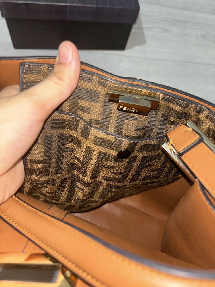 Сумка Fendi  большой удобный