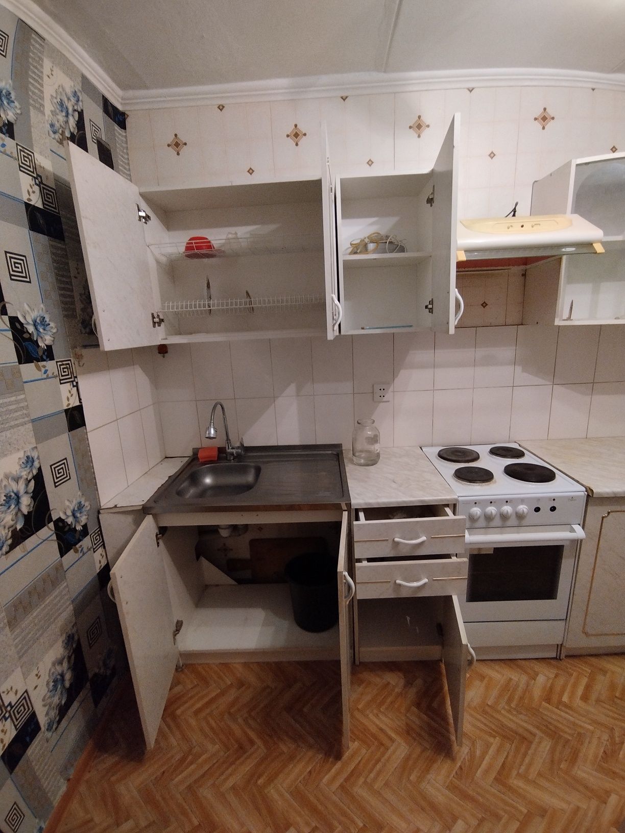 Кухонный гарнитур б/у