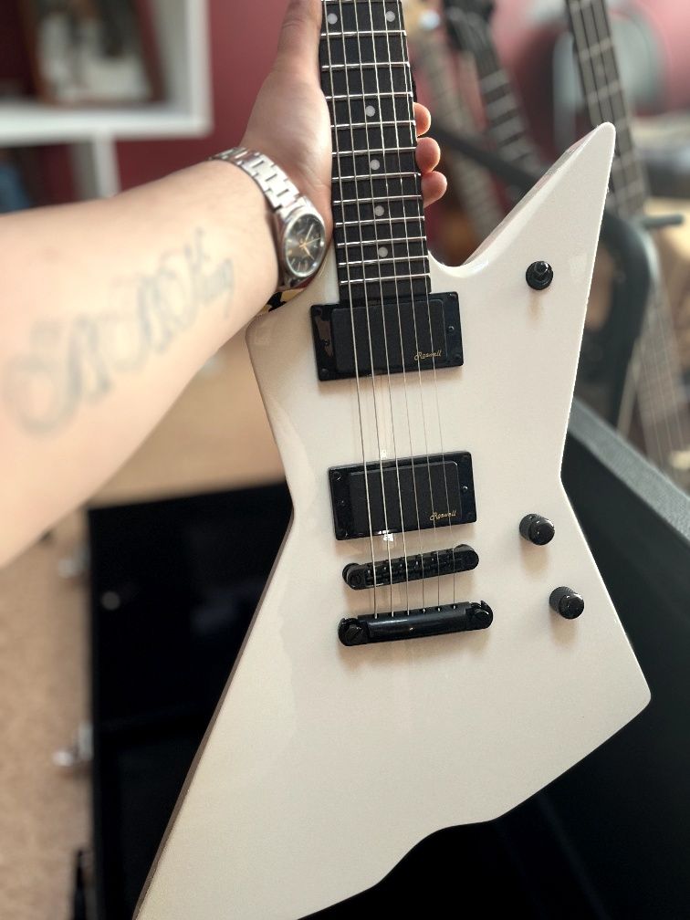 Harley Benton EX-84 Modern WH w/Case электрогитара новая с кейсом