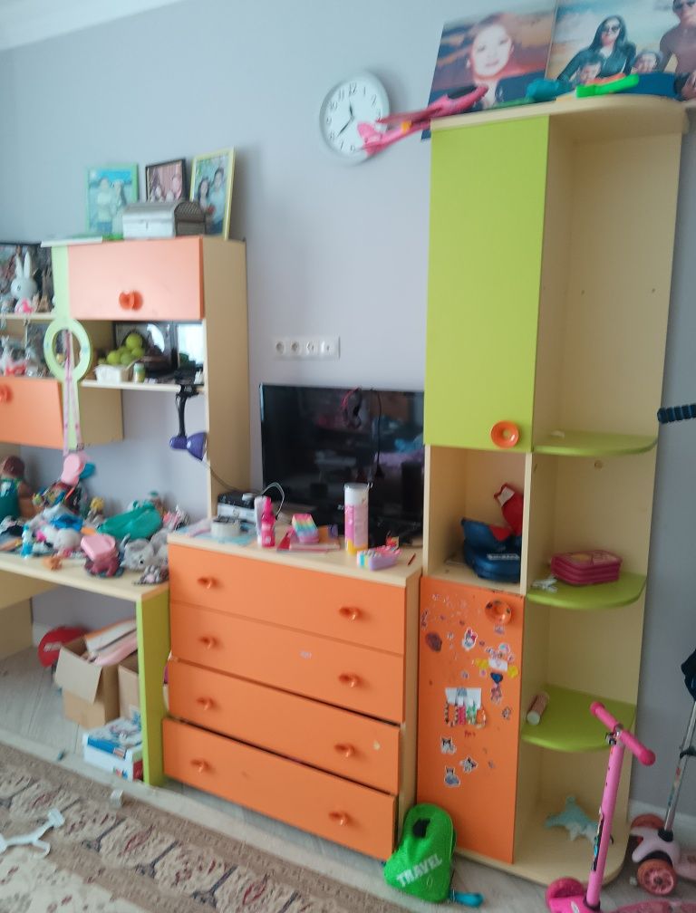 Детский гарнитур продам.