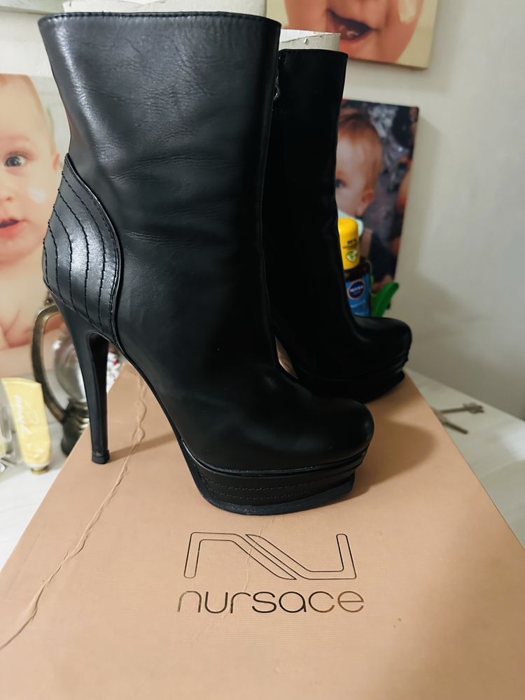Продам ботильоны Nursace
