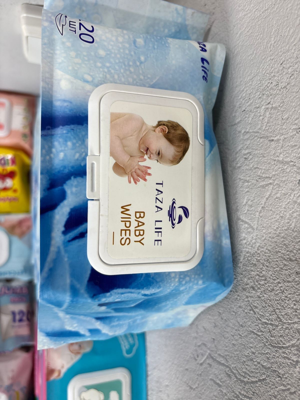 Поиск дистрибьюторов.