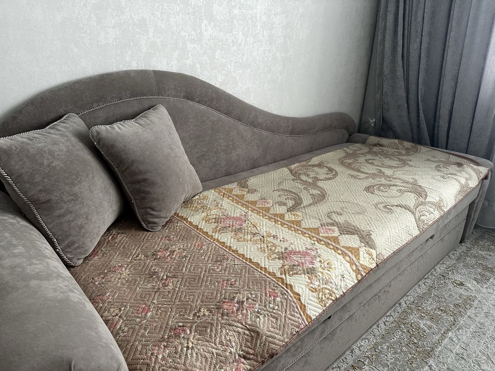 Продам диван тахту