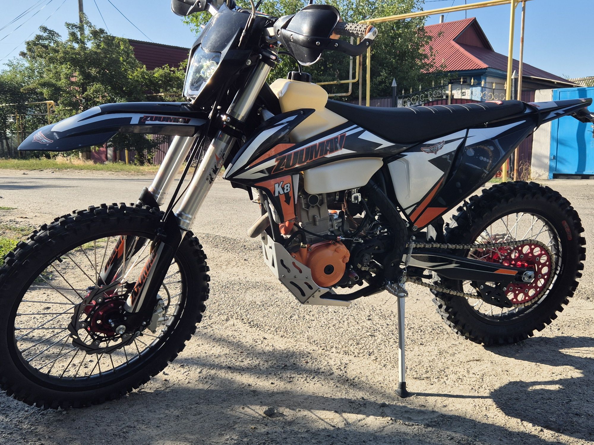 Zuumav nc300R почти новый