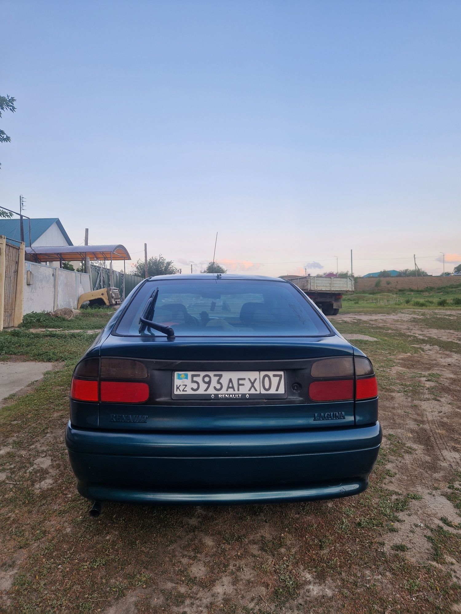 Продаю Renault Laguna 1998г
