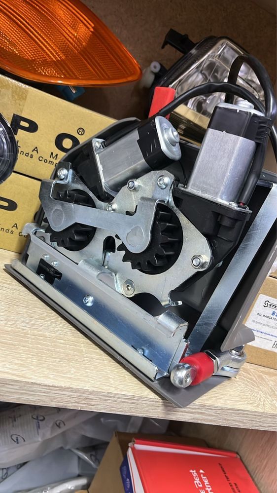 Электропривод сдвижной двери Sprinter,Hiace, H350, Газель, Ford