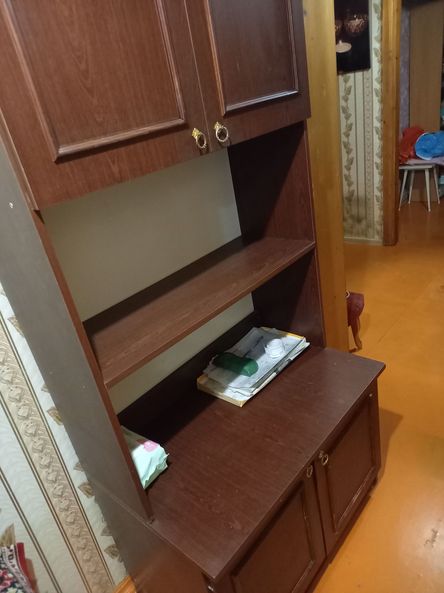 Книжные шкафы в прхожую