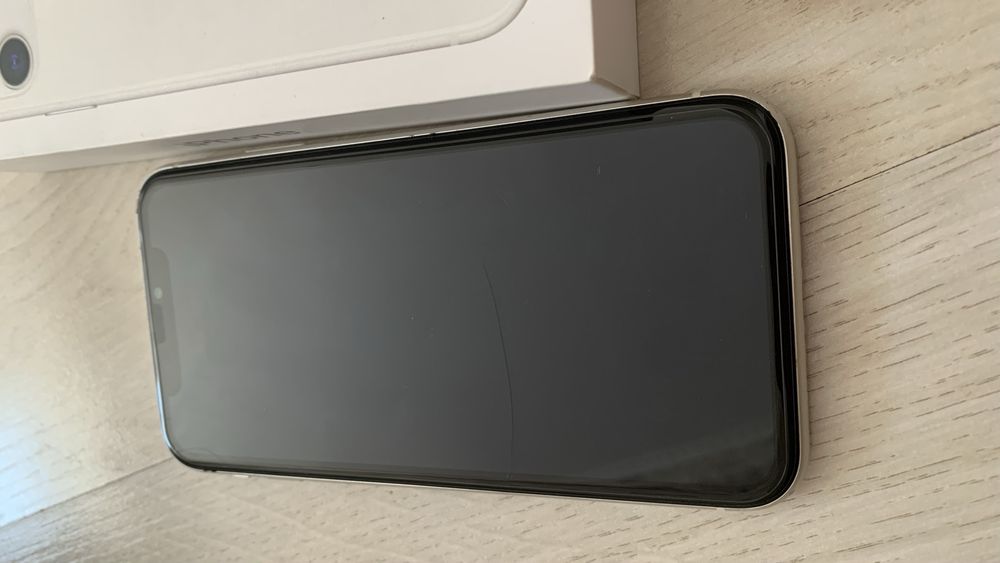 iPhone 11 . 128 gb  . 74%