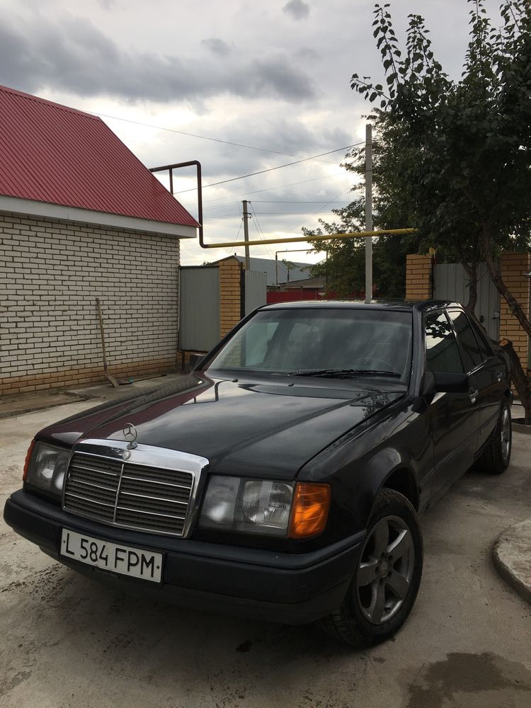 Продам 124 Мерса