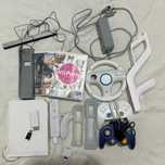 проишитая Nintendo Wii с контроллерами, в хорошем состоянии