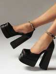 Туфли на платформе bratz.36-37р
