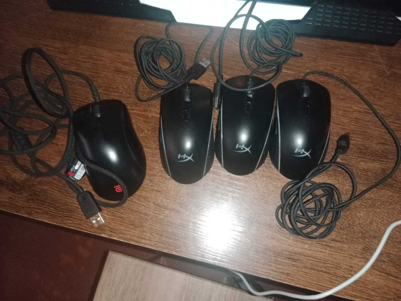 Продаю игровые мышки - Zowie EC2 и 3шт HyperX Pulsefire Surge (Black)