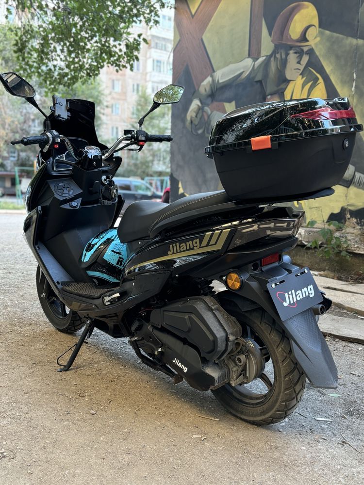 Скутер maxi galaxi
