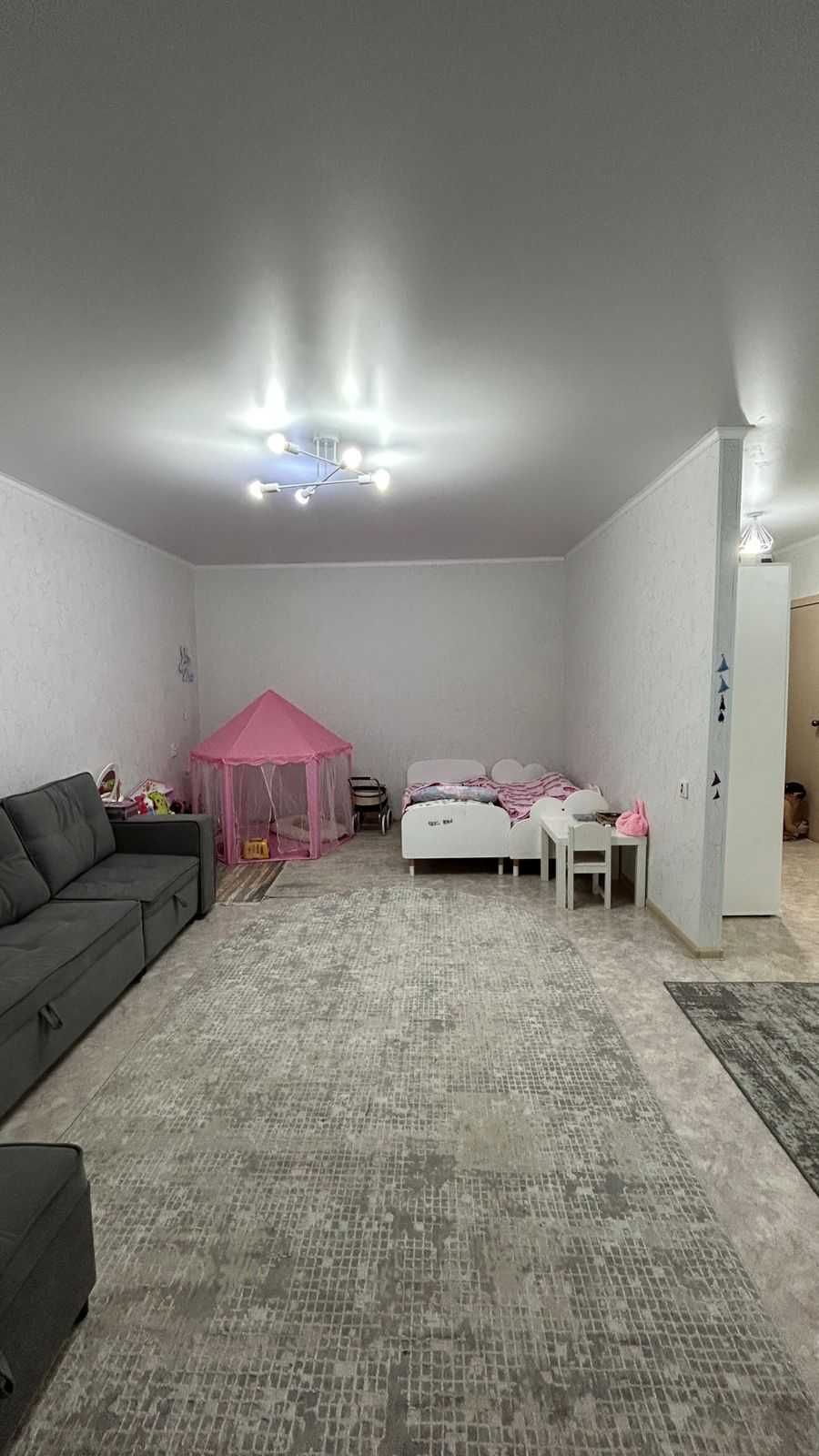 Продам 1 комнатную квартиру-студию в новом ЖК Новаторр