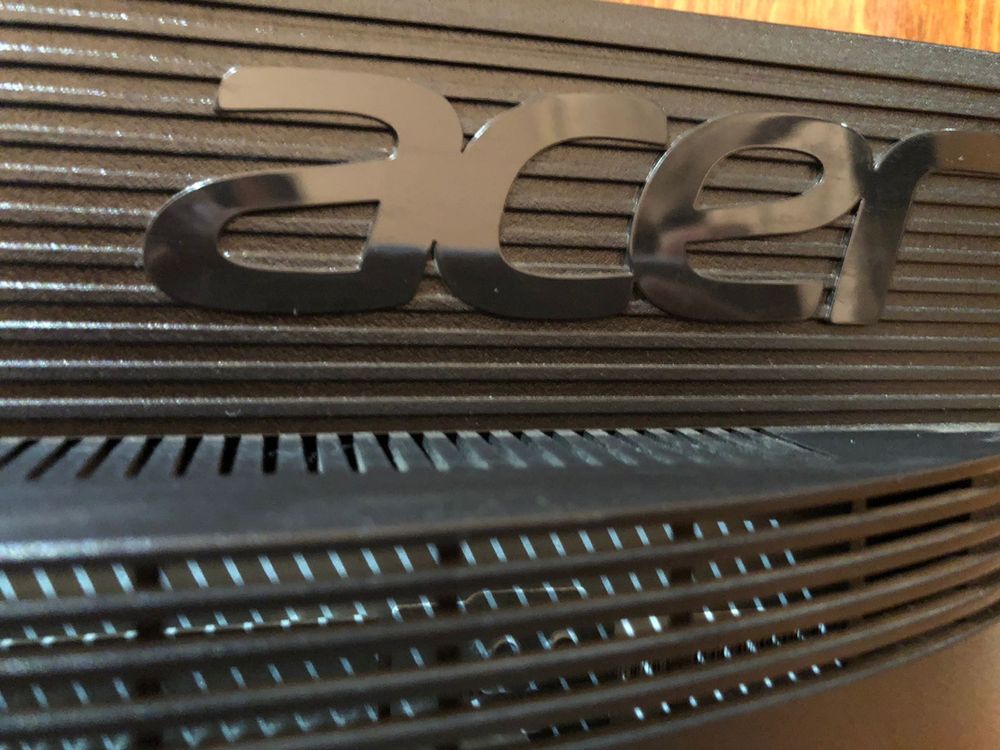 продам срочно Монитор Acer