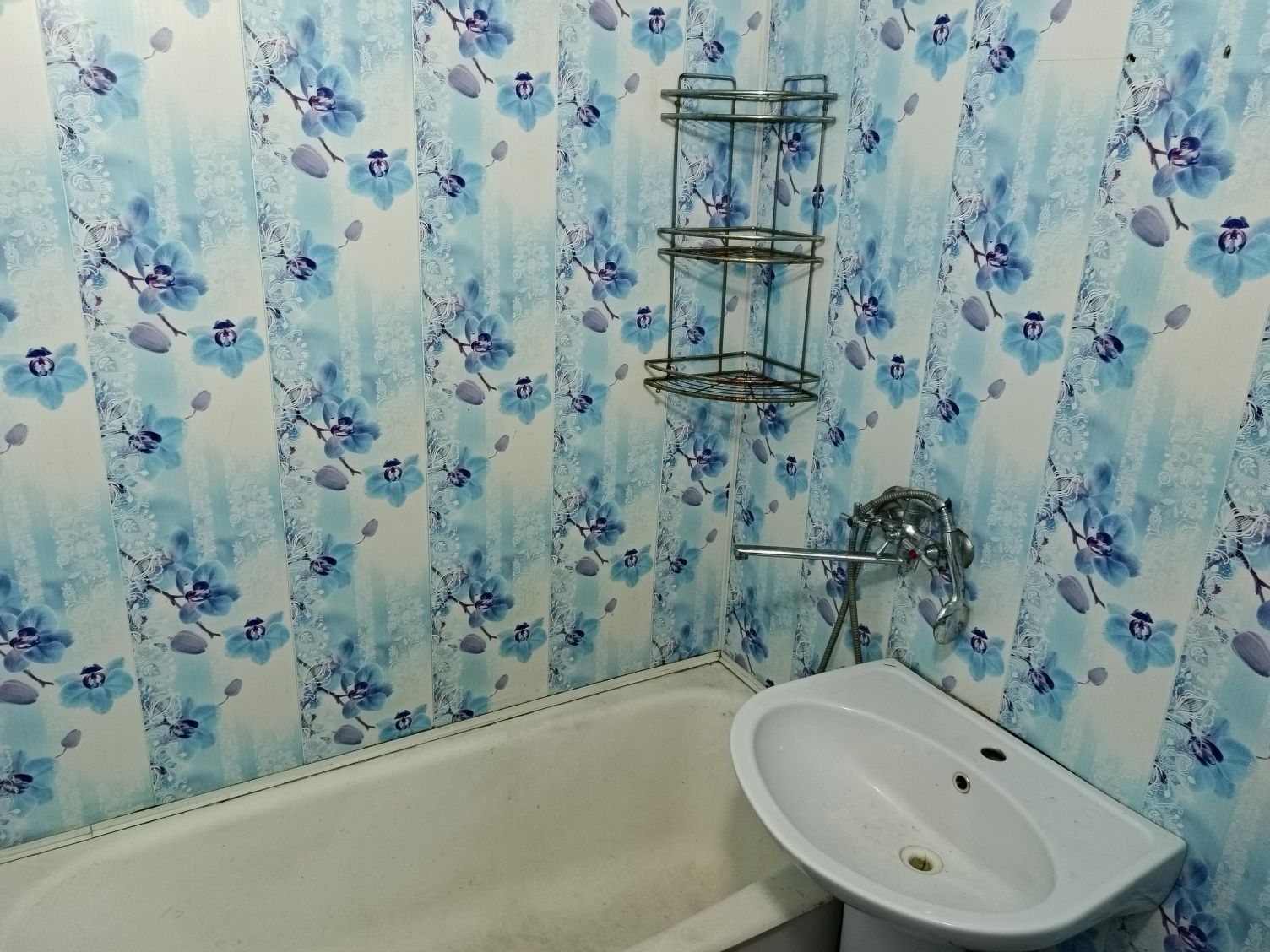 Продам 1,5., 5/5, 30 КВ.м.  ул. Горная, 8
