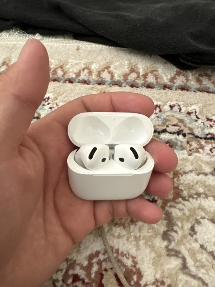 Наушники Apple AirPods 4 Active Noise Cancellation белый