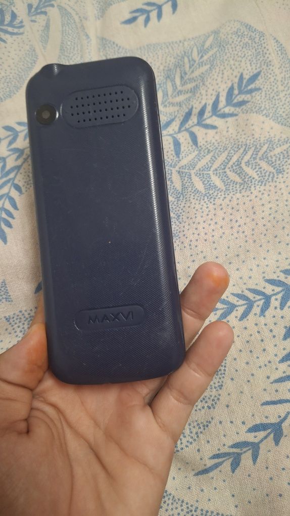 Телефон кнопочный K18 MAXVI
