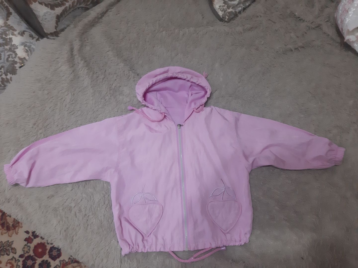 Продам    куртки