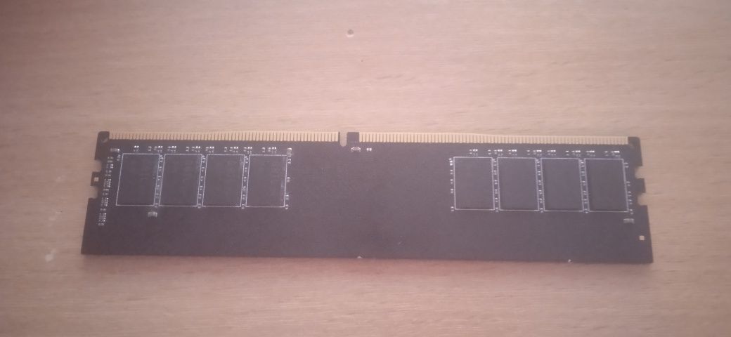 Оперативка Geil 8 gb 2400mh