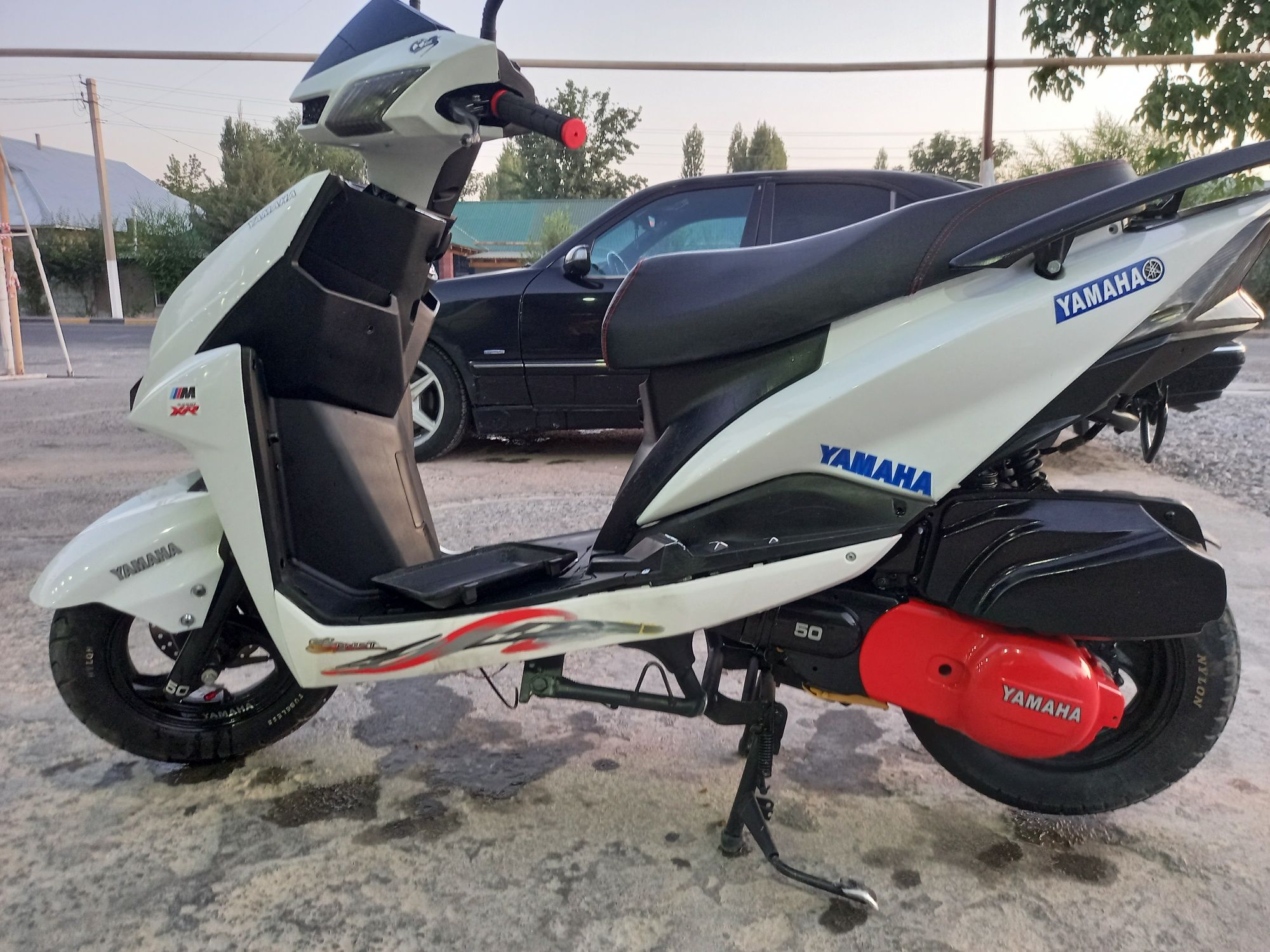 Продаю скутер Ямаха