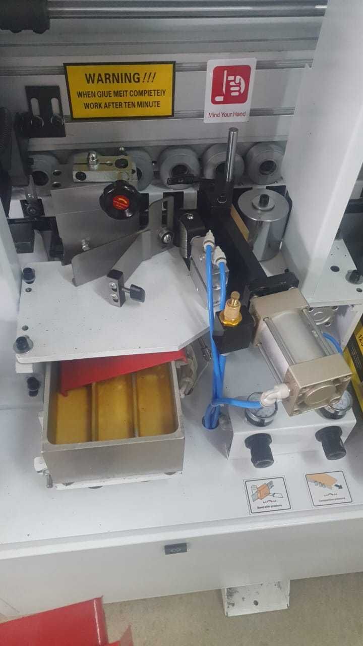Кромкооблицовочный станок.(закатка) пяти операционный MINIMAXME 65