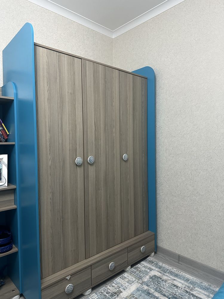 Комплект мебели для детской спальни