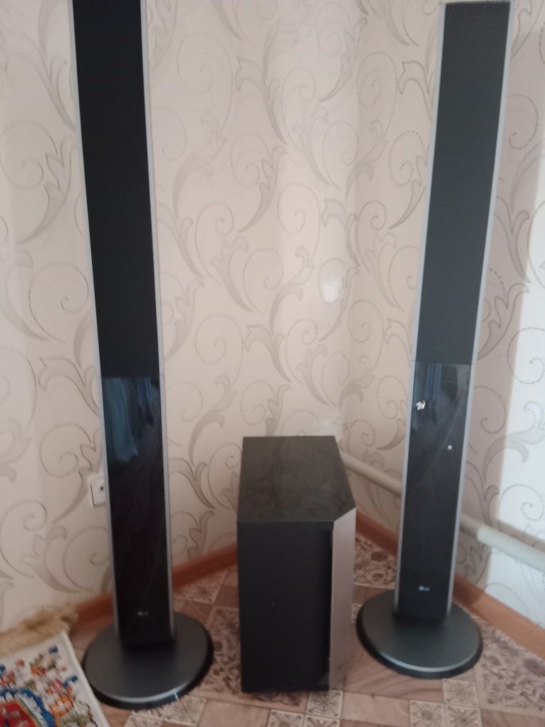 Продаются колонки от домашнего кинотеатра LG