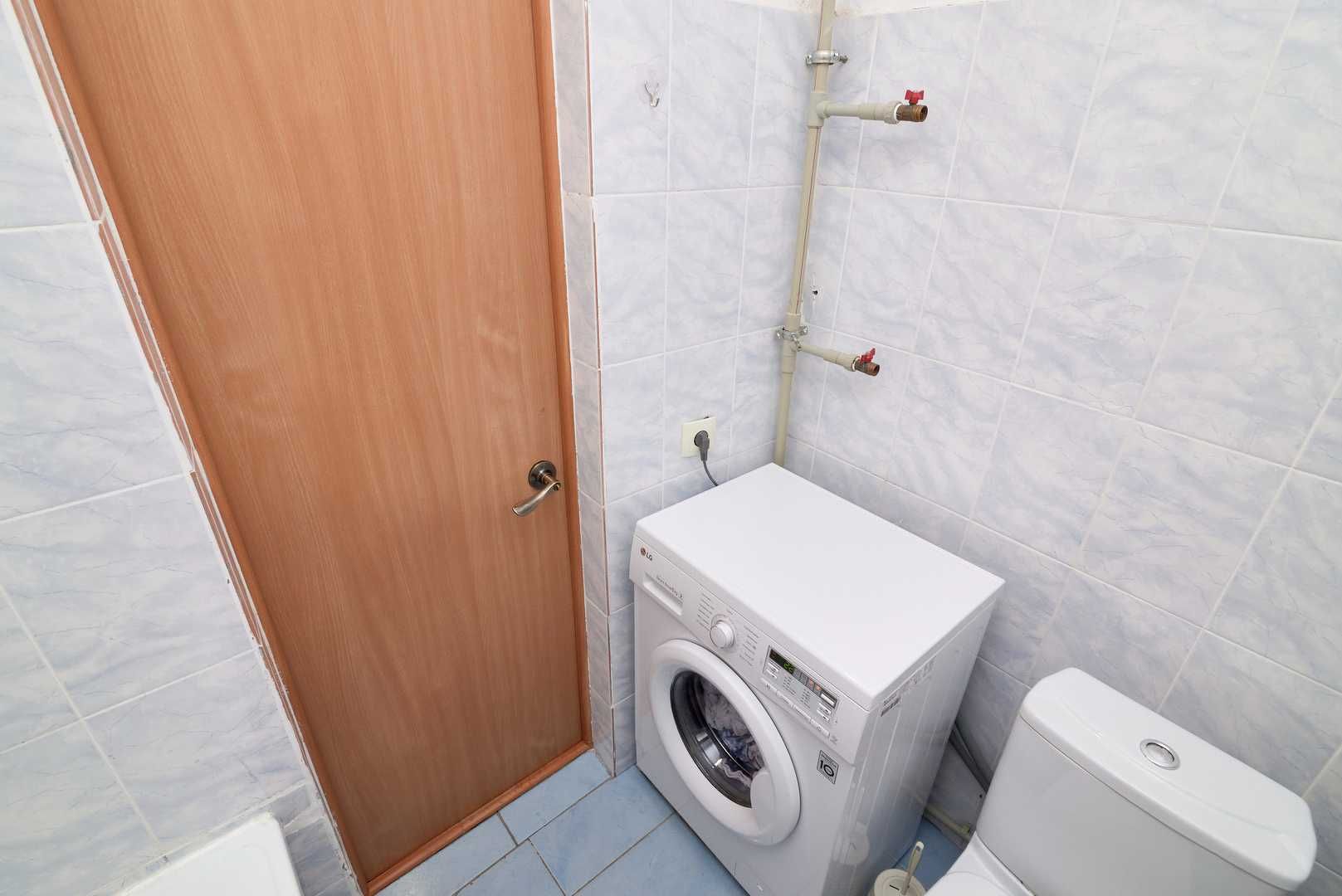 В продаже 2 ком студия в центре левого берега