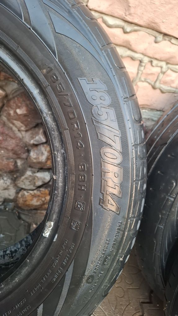 Продам летние шины.