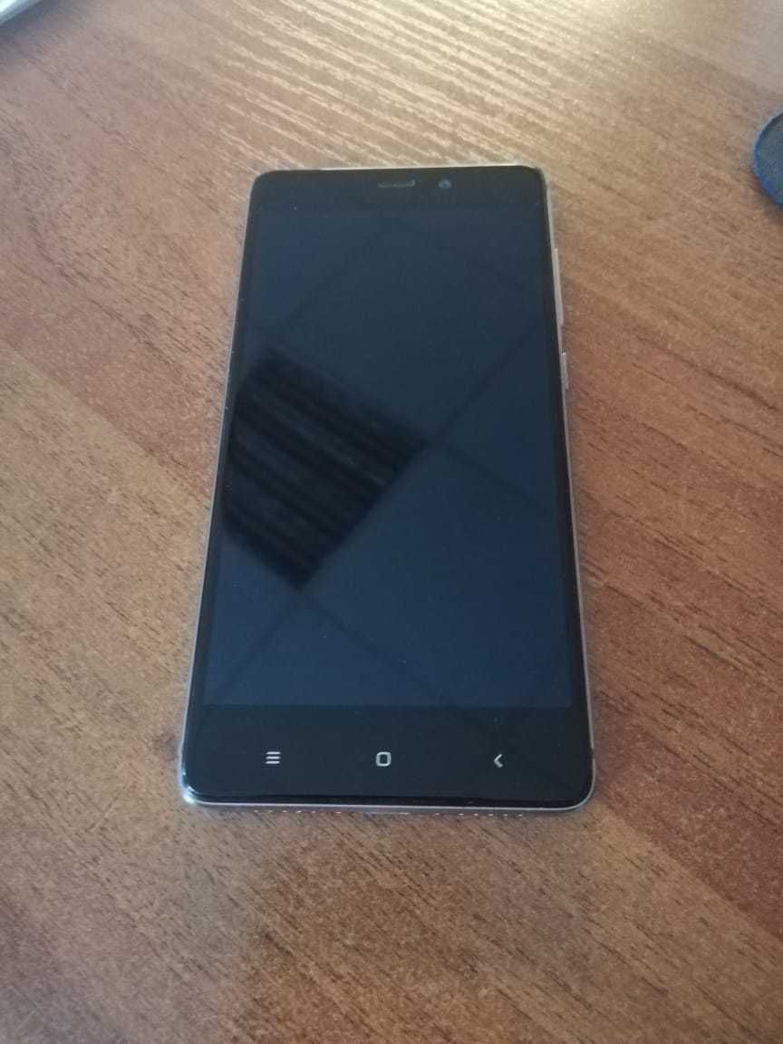 Смартфон Xiaomi Redmi 4 Pro