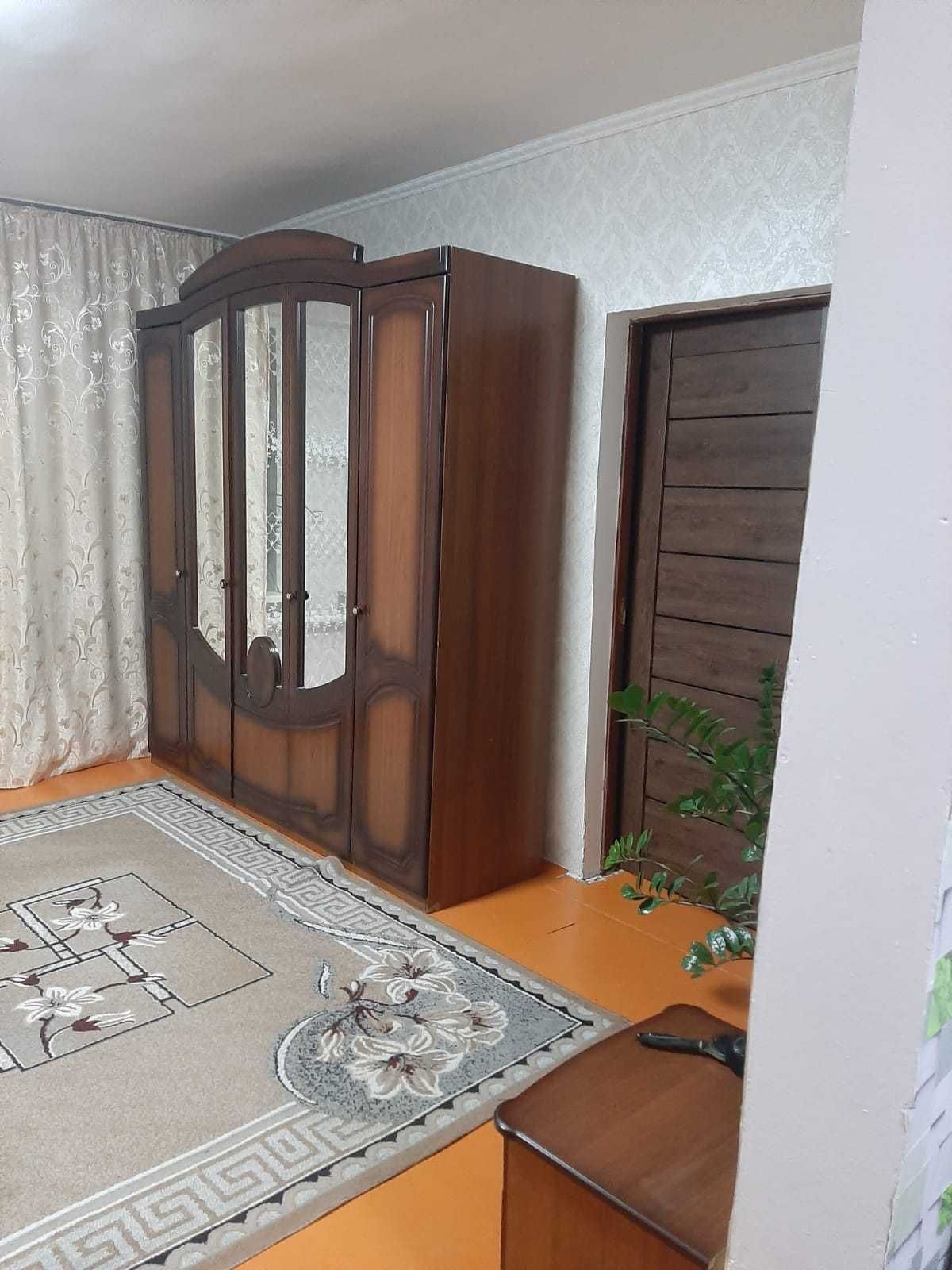 Дом 5 комнат - 100 кв.м., участок 20 соток.