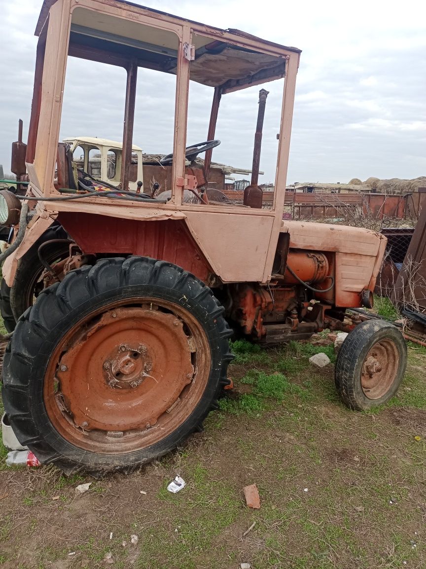 Продам т-25 с документами.